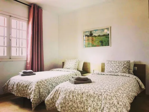 Luxurious apartment with fantastic ocean view, directly on the beach