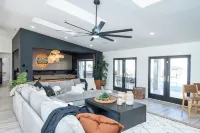 Sunchief Lake Havasu ~ Luxury Home ~ Just minutes from downtown and lake access