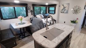 Updated ! Luxury Lake Travis RV