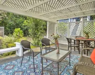 Beachside Cottage surrounded by coffee trees but minutes from the beaches