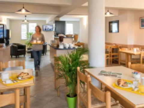 Brit Hotel Essentiel Deltour Mende Hotels in Mende