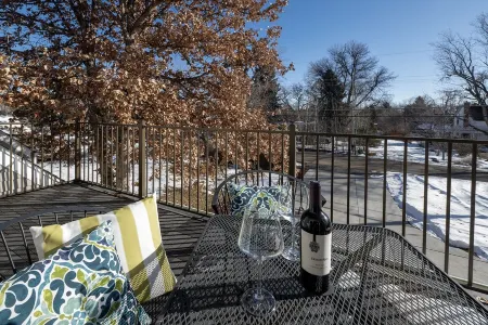 Luxury Escape near Red Rocks, Dwtn & Mtns!