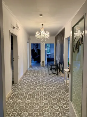 5 minutes from the OUTLET Large XL vacation business city family apartment for 6 guests Отели в г. Метцинген