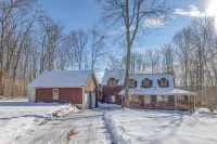 SAUNA | GAMEROOM | SPACIOUS | POCONO RETREAT | BBQ Hotels in Price Township