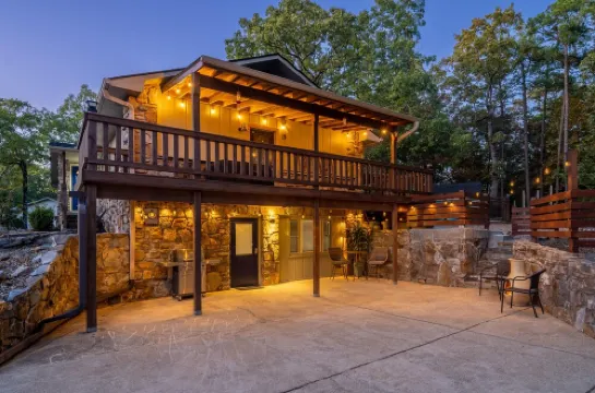 Luxury Private Downstairs Suite