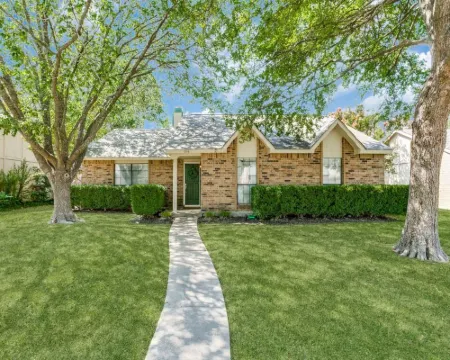 Escape to Olivia's Hideaway in Allen! Close  to Shopping,Eat, and Entertainment Hotels in Allen