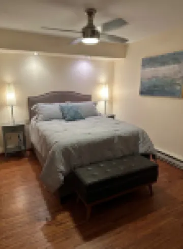 Charming Log Cabin on a private spring fed lake