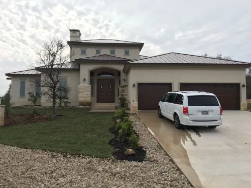 Spacious 4-bedroom house in charming Horseshoe Bay with AC, WiFi