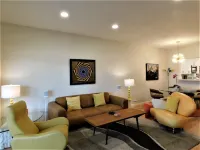 Oasis Private Villa 2 bed 2.5 bath condo Pool Spa Pickleball Tennis