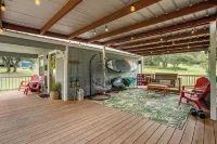 2 Cozy Cabins with Giant Hot Tub, Fire Pits, Fishing, Hiking and more