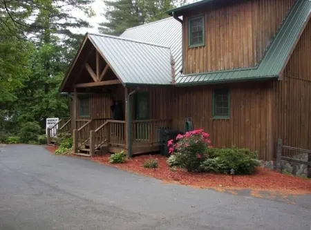 Big Nate Cabin on Lake with Water Trampoline