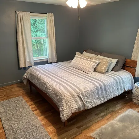Caseville cottage with beach access Отели в г. Гурон