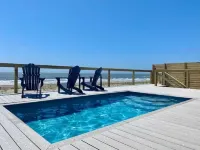 Boudreaux's Beach House Hotels in Grand Isle