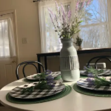 Cozy Spring House in Gorgeous Chadds Ford!
