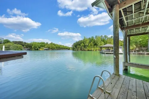 Lakefront Hudson Haven-Quiet Cove w/ Dock, Kayaks, Firepit!
