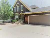 Waterfront Lake Michigan Home - Spring & Summer Dates Available - Book 2025 Now!