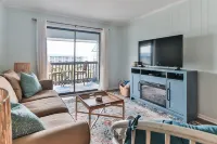 Newly Renovated Peaceful Oasis-Walk to the Beach!