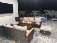 Naples Vibes! Close to the 🏖️! Heated Pool&Spa, Lanai, Grill! Two Kings! Arcade! Hotel a Naples Park