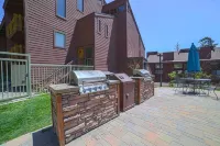 Cozy & Spacious Slope-Side Condo - Walk to Canyon Lodge