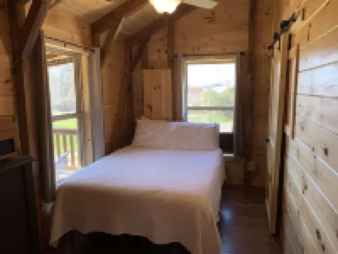 Turkey Trot- New Cabin in Black Mountain w/ views & discount Biltmore tickets!