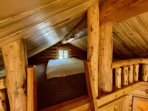 Secluded Creekside Cabins