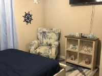 Mental Health Getaway W/Large Private Backyard/Fire Pits Gas & Wood! Hotels in Ensley