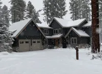 Luxury Suncadia Retreat- Golf Course View, Fire Pit, Pool Table, Family-Friendly
