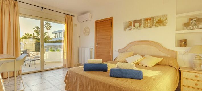 Villa Mar Alborán, Great Seaviews, 5-10 Min Easy Stroll Town & Beaches Hotels in Teulada