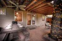 Fall Sale! Pool, Pets, Near DT, Quiet, Games!