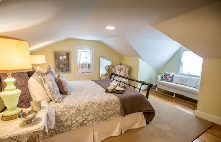 Within walking distance of shops & restaurants in historic Sharon Springs