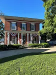 Federalist style home close to down town minutes from the Field of Dreams!