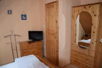 Vacation home starboard quietly located large terrace only 300m to the beach / sea