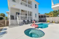 Private Pool + Hot Tub - Golf Cart - Block to Beach - Beach Chair Service