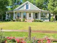 Garden Gate Cottage Downtown Franklin Unit A
