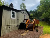 Charming Fishing Cabin w/ lake view near Stone Mountain