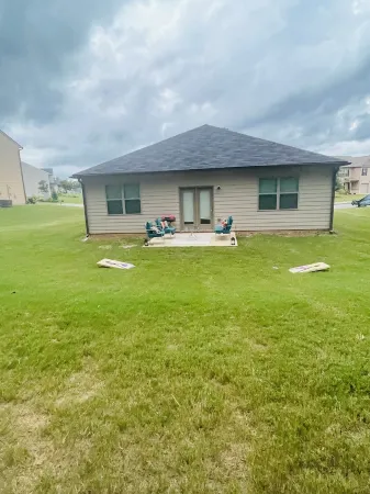 Cozy house in Covington with  3-Bdr. 2bth. AC and WiFi.