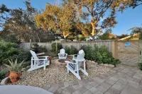 Island Retreat - Backyard Oasis w/Pool/NEW Hot Tub/Tiki Bar