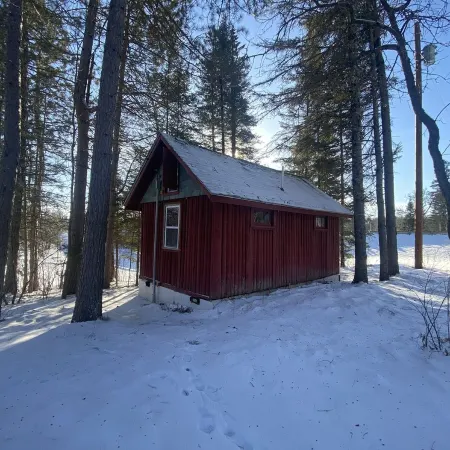 The Nun's Cabin: Historic Tiny House on the Bigfork River