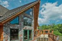 Luxury Lakefront Estate on 155 Acres -  Pickleball, Reunions & Weddings - 5-Star