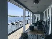 Lakefront house in the town of Bolton right on the water with private dock space
