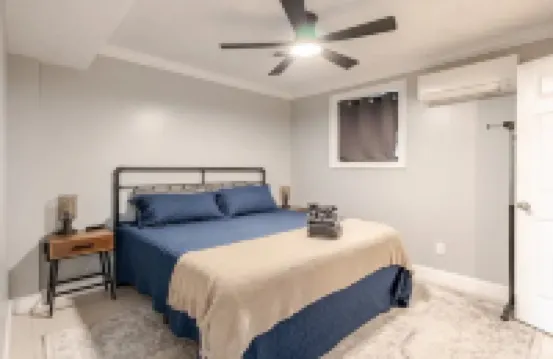 Downtown Retreat 5 mins to UT and Market Square