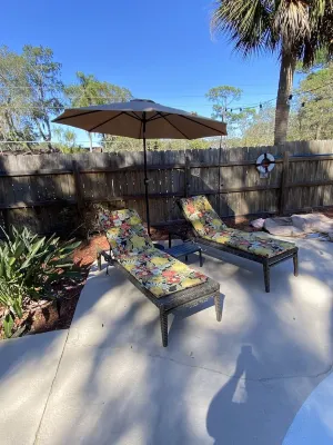 Guesthouse Retreat – Private Pool & King Suite