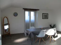 The renovated attic for your comfort Hotels in Mauleon