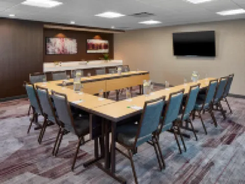 コートヤード バイ マリオット アルバニー スルーウェイ オールバニーのホテル