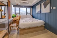 2BR Collins W/ Pool Hotel di Pinang