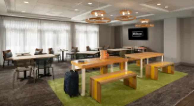Spark by Hilton Houston Bush Intercontinental Airport