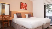 The Radiant Center Hotel Hotels near UIN Syarif Hidayatullah Jakarta Kampus 3
