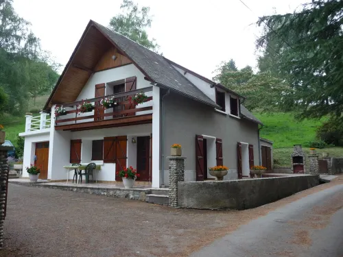Campan - Chalet 4/ 5 Sleeps to Rent by the Week