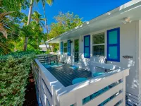 Bungalow #4 - 2 Bed/1 Bath & Pool in Islamorada