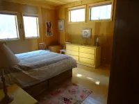 Unique ISLAND Living off the grid -Waterfront cottage
